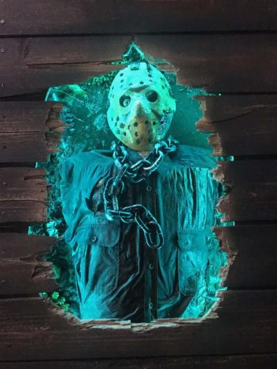 Friday the 13th lights up table - Thumbnail 3