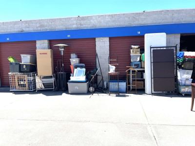 lots of Antiques and other items - Vacaville, California