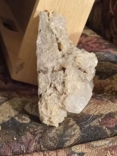 Quartz Mineral rock and crystals - Thumbnail 6