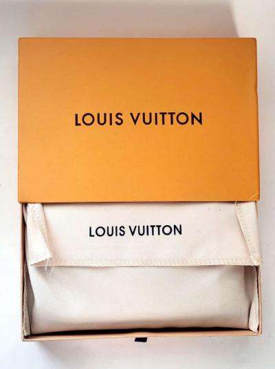 3 Purse LV with Box - Thumbnail 3