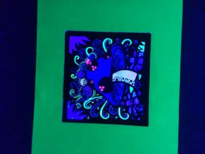Hand made velvet posters that also glow in blacklight - Thumbnail 4