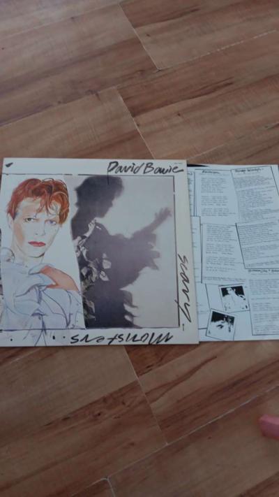 records - Thumbnail 2