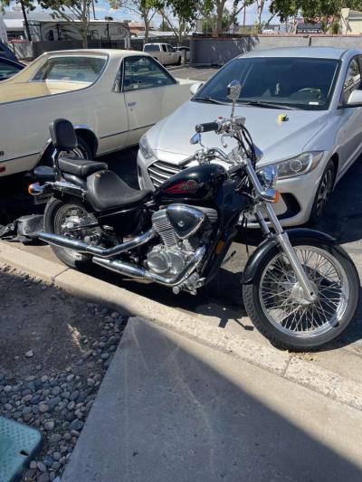 motorcycle - Thumbnail 3