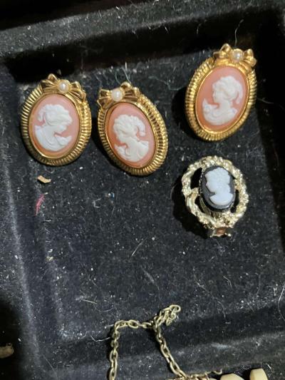 antique earring and pendant clips - Graceville, Florida
