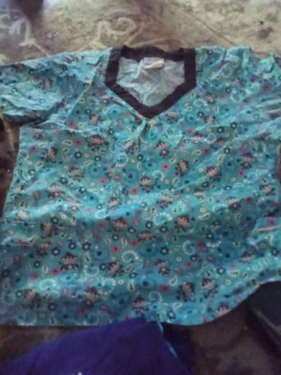 2 bags nice scrubs Dickies pirates of Caribbean Mickey mouse - Thumbnail 2