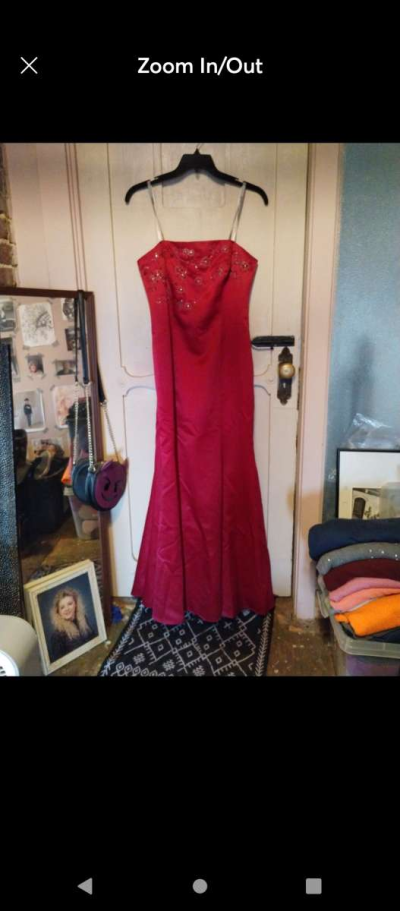 Davids red bridal gown size large - Thumbnail 3