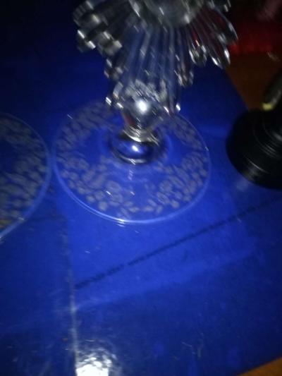 Pair of New Martinsville meadow etch Candleholders - Thumbnail 4