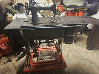 A LIL BIT OF EVERYTHING - Thumbnail 3