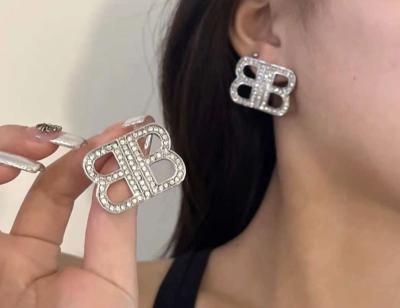 earings - Thumbnail 2