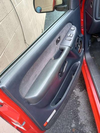 99 Chevy Silverado z71 4x4 single cab step side - Thumbnail 4