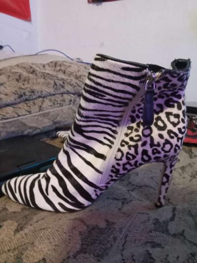 beutiful zebra style boots - Thumbnail 2