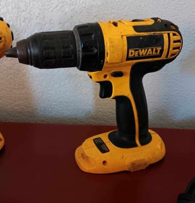 18V Dewalt Lot - Thumbnail 5