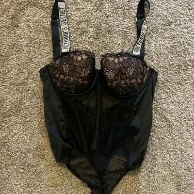 Victoria secret lace teddy bodysuit - Thumbnail 2