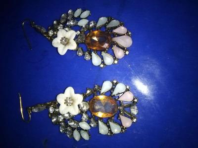 Vintage Glass Rhinestone Earrings - Thumbnail 5