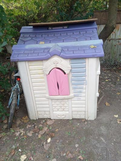play house - Thumbnail 2