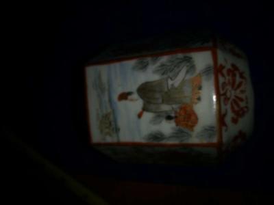 Hand Painted Oriental tea caddy no lid - Thumbnail 5