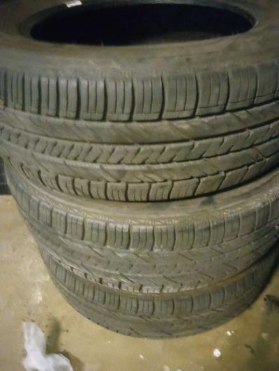 3 Goodyear assurance tire - Thumbnail 2