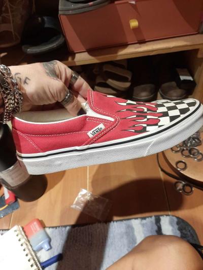 vans size 7womens or  5and a half mens - Thumbnail 3