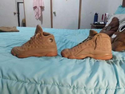 Jordan retro 13 - San Antonio, Texas