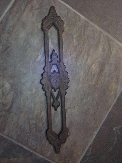 WROUTE IRON DECRATIVE PLAQUE - Thumbnail 2