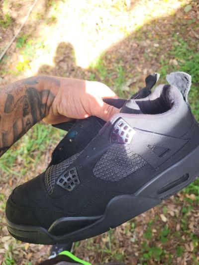 jordan 4s retro black cats - Thumbnail 3