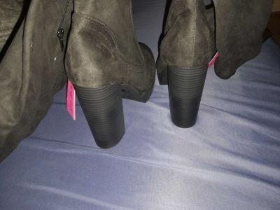 Brand New Womens Boots - Thumbnail 3