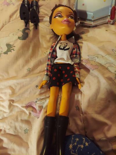 Bratz dolls - Thumbnail 2