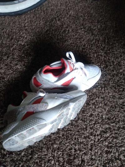 Nike shoes - Thumbnail 2