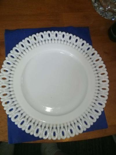 EAPG 8 inch 101 Border Milk glass plate - Thumbnail 4