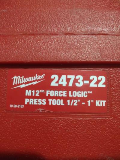 Milwaukee M12 Force Logic copper press - Thumbnail 3