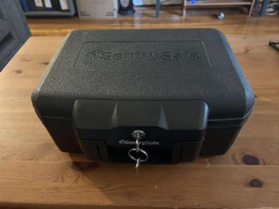 Safe  box