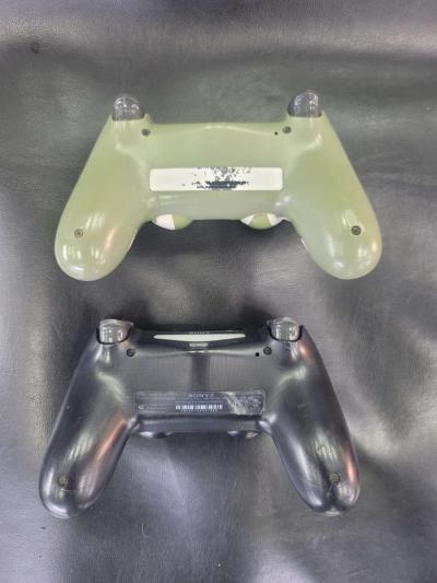 Playstation 4 Pro PS4 1TB W Cable  Two Controller Set - Thumbnail 2