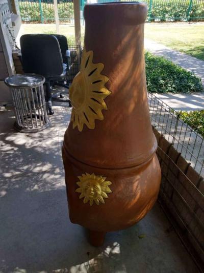 Una Chimenea De Barro Clay Chimney Outdoor Heater 50 X 24 - Thumbnail 5