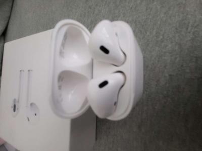 Apple airpods Gen 2 - Thumbnail 5