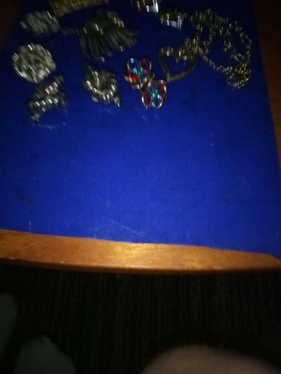 Costume Jewelry Lot - Thumbnail 6