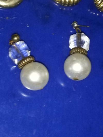 4 pairs Vintage pierced earrings - Thumbnail 2