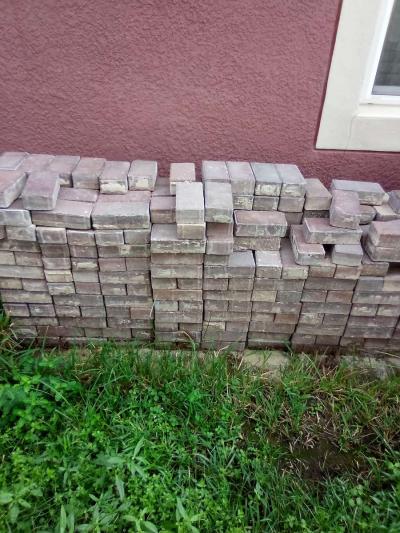 Brick pavers - Thumbnail 3