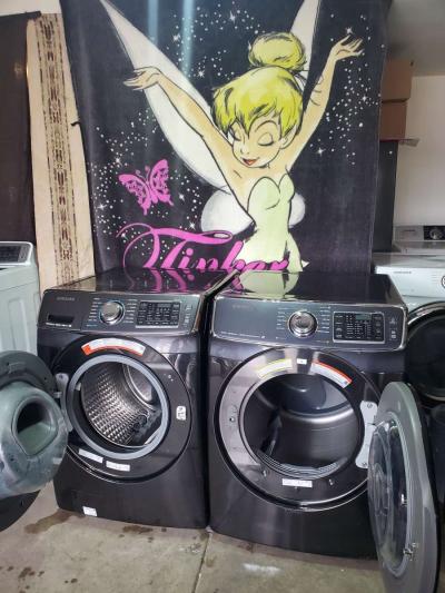 Samsung large capacity washer and electric dryer - Thumbnail 4
