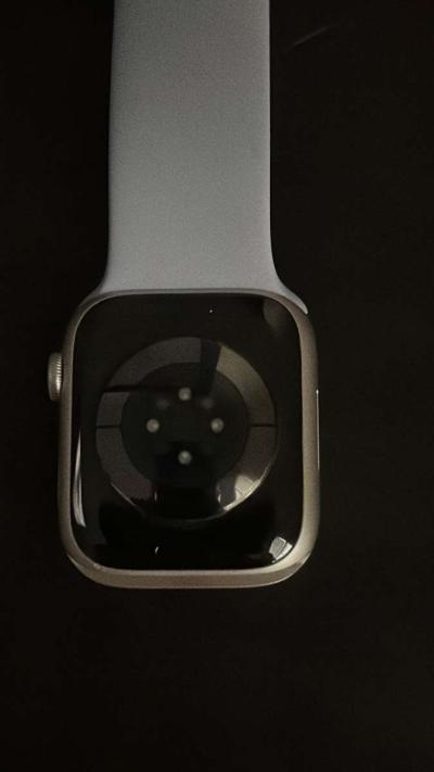 Apple Watch series 8 - Thumbnail 3