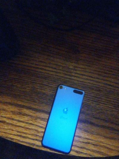 iPod 7th - Thumbnail 2