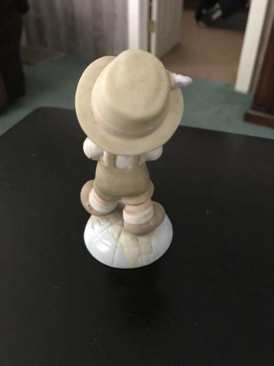 boy playing music - Thumbnail 2