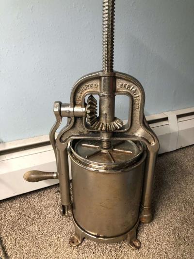 1879 Simmons sausage grinder or berry grinder - Thumbnail 3