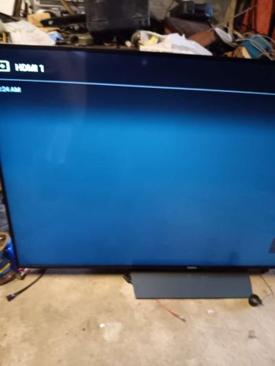 60inc Sony  smart  tv  very nice  tv - Thumbnail 2