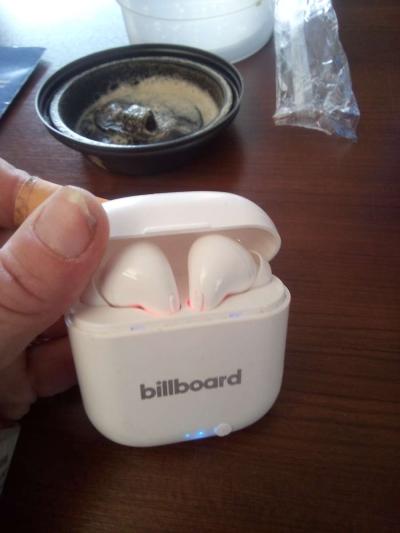 Billboards Bluetooth headphones - Thumbnail 5