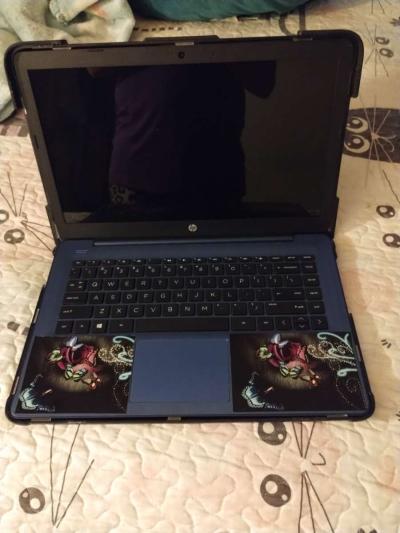 lap top hp streem 14 inch screen - Thumbnail 2
