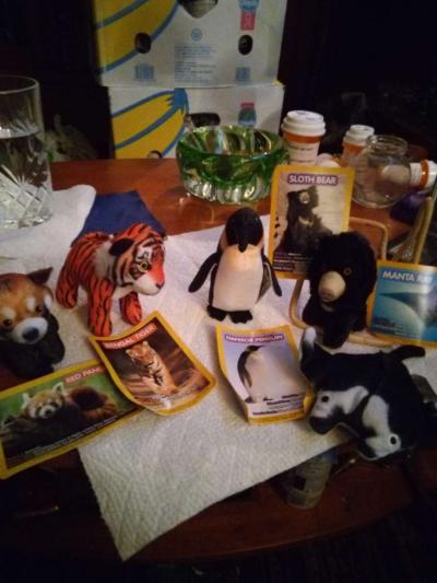 5 National Geographic Kids plush toys