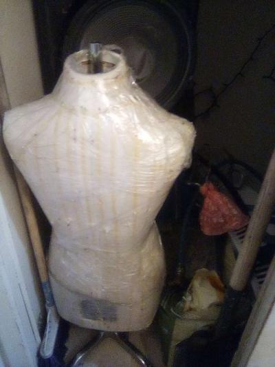 Female Dress Form Mannequin - Thumbnail 4