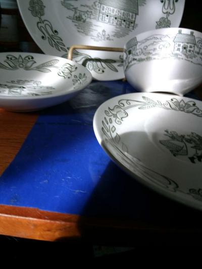 Buck County Service for 6 with extras - Thumbnail 4