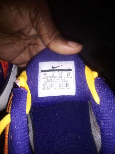 Nike sneakers - Thumbnail 2