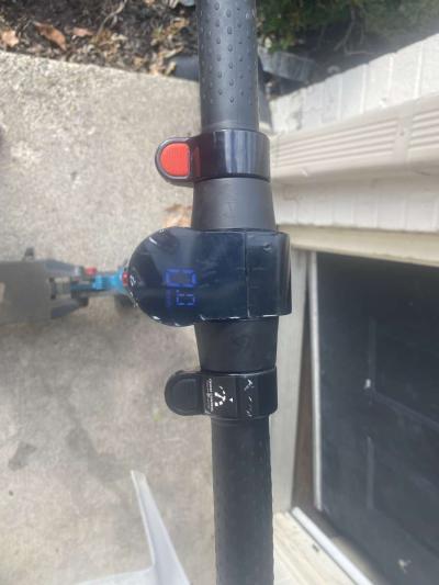 electric scooter - Thumbnail 2